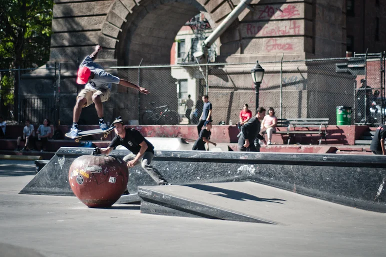 <!--danyc14-->

Had to throw this in there too, this cab by James Cobb was in a line after gapping over the apple the hard way.  Watch out for this guy. 