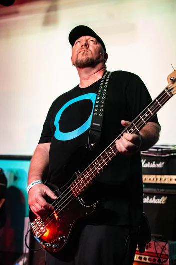 It's really hard to not make a slap the bass comment.

<!--tampapro22urethane-->