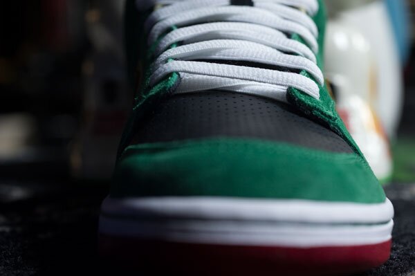 Nike SB May 2010 Quickstrike