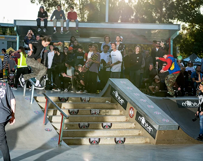 <!--daausfinals-->

Mash just don’t stop, No-Comply Fakie 50/50 down the rail.