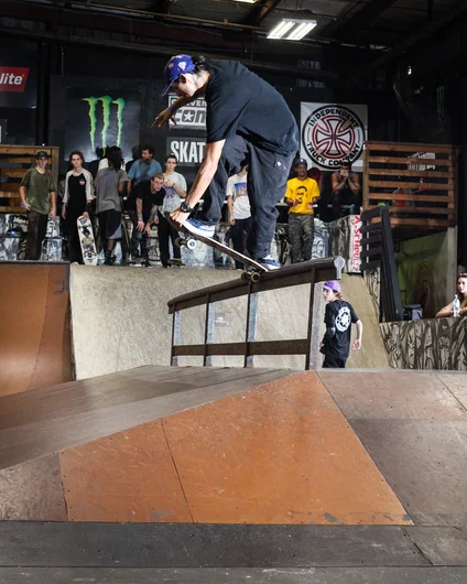 <!--soj19photos-->

Cris Lesh : Front Crunt