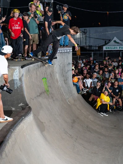 Decked Back Lip