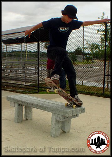 Abdias Rivera - nosebluntslide