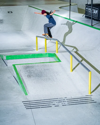 Ren Matsujawa has front smiths dialed on the a-frame rail


<!--damnamjapan2023practice-->