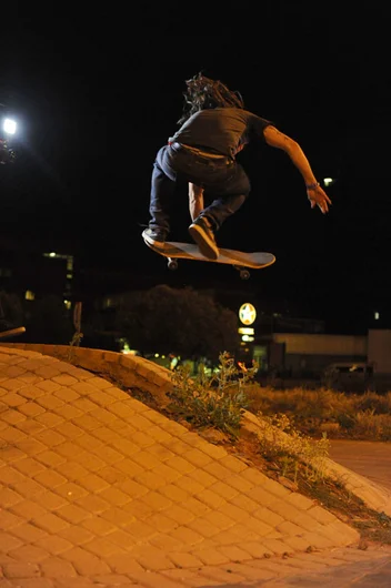 When Jorge does a boneless, it's not looking too natural, kind of like when your dad tries to switch flip.<!-- South Africa: Johannesburg for a Day and on to Kimberley -->