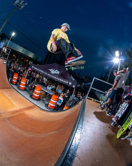 Austin definitely set the bar for airs above coping

<!--skatingacrossborders2022-->