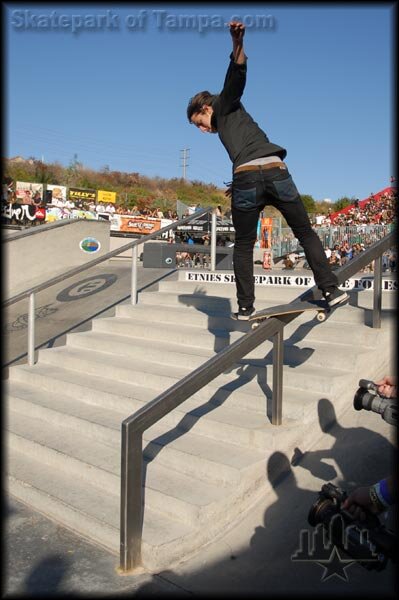 Leo Romero - back lip