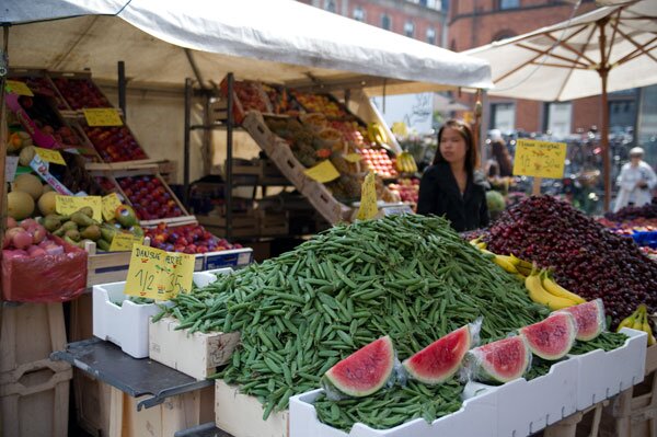 Fruit stands are everywhere
