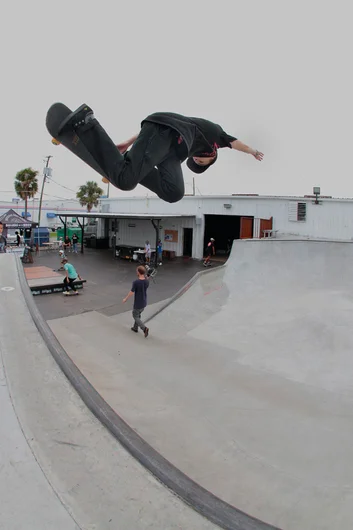 <!--btsb16-->

Braden Stelma was skating in the sponsored division so he had all day to warm up. To keep things casual, he skated the concrete course outside. BS Air for fun.