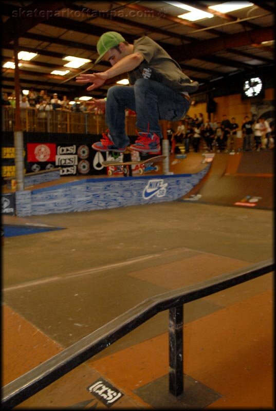 Tony Manfre - frontside flip