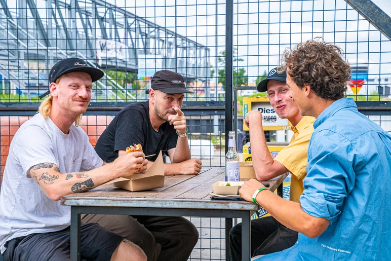 Legendary table here. Woody, Rob squared, AND Tim Koster. Flatspot Mag + The Netherlands OGs

<!--damnamnetherlandsday3-->