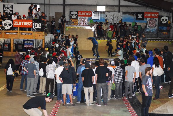 The handrail to the pit