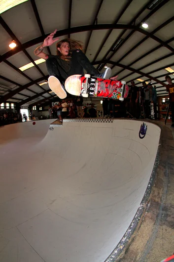 <!--ridetexas14-->

Chris Gregson shreds the bowl. Look at that kickflip in the deep end!