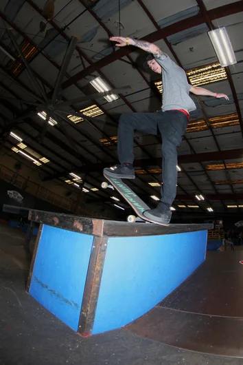 <!--cotc17-->

Yonis Molina repping Westside Skateshop - FS Noseblunt.