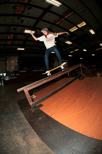 <!--btsb15-->

That's no guy, that's Meagan Guy. Lipslide. She gets better every contest.