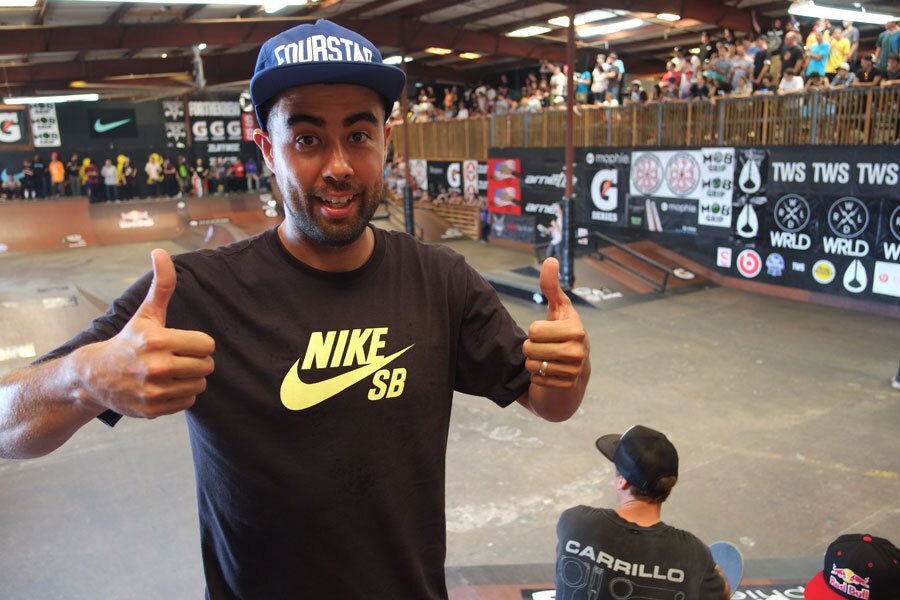 Two thumbs up for the color pink