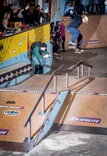 

Jamie Foy Gaps t