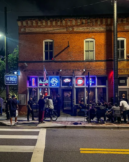 And now we are at the Bricks checking out the Static 6 Art Show. Time to grab a bev.
<!--thursdayam2023staticvi-->
