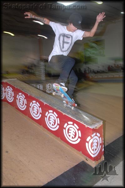 Abdias Rivera - ollie over to noseblunt slide