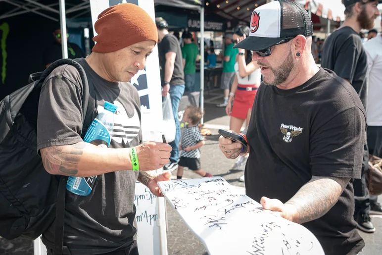 Everyone wants a piece of Daewon's assss.

<!--tampapro23day2-->