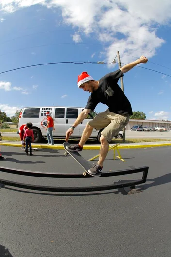 <!-- b4b2013dec -->

Frank Branca got a sick 5-0 pop over the rail.