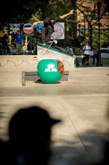 <!--danyc16finals-->

I knew New York was the Big Apple, but I did not know it was a green apple, who woulda thought?! Tyson Bowerbank doesn’t give a shit and Impossibles over it.
