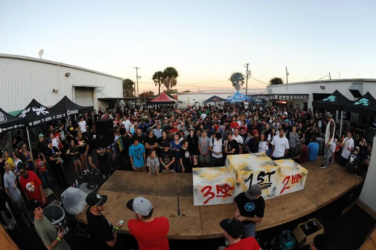 <!-- amdec13sun -->

Thank you to everyone who came out to support your favorite am or just check out the scene. It was thick out there in the courtyard for the awards.