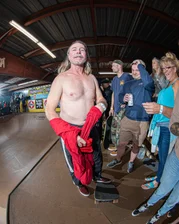 Willie changed wardr