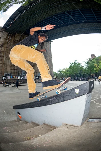 <!--dany18finalsphotos-->

Goin’ up to get down!  Dominick Walker on one!