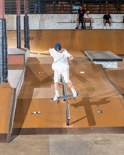 Switch back board back to switch. I can't see the all white outfit without thinking of Heath Kirchart

<!--backtoschoolbash2022-->