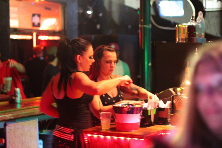 <!--PRO15FRINIGHT-->
The Orpheum staff was full of beautiful ladies serving us drinks.