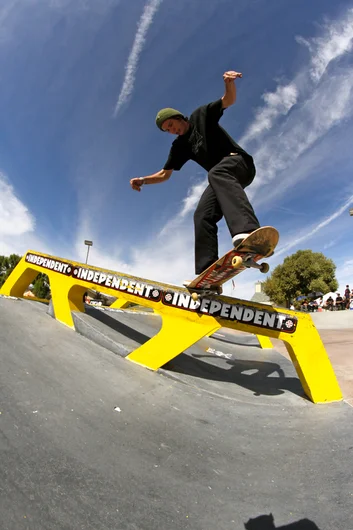 <!--dawwsun-->

Trevor McCune has super steezy style. He's just chilling on this backside 180 nosegrind. 