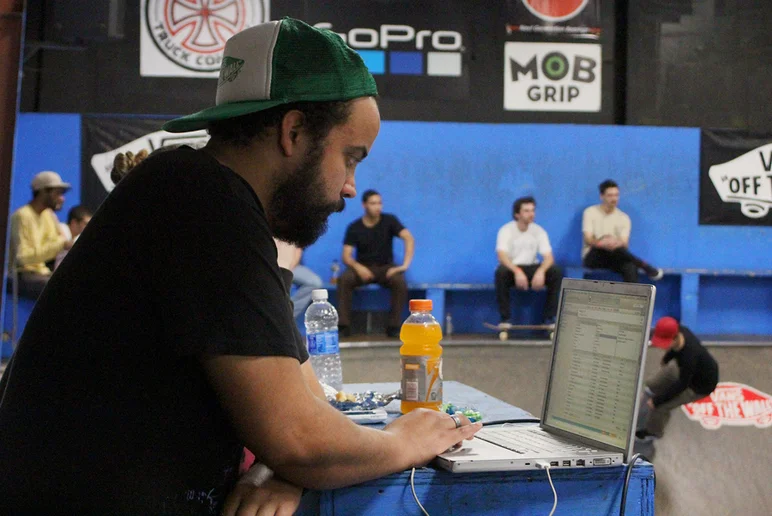 <!--cotc17-->

Back in the course, FSEC (Former SPoT Employee Club) member DJ Albow was keeping the vibe up with the right tunes to get us all through the day.