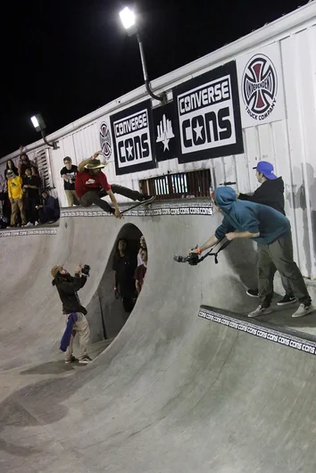 <!--pro17-consjam-->

Cody Lockwood warms up the session with a Crailslide. 