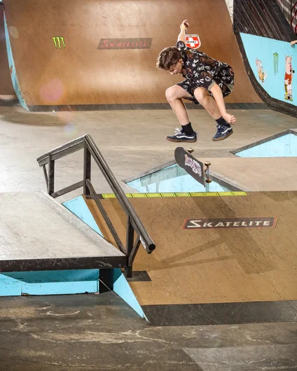 Homie pulled up in a Lambo truck to stomp a kickflip


<!--schoolsoutjam24-->