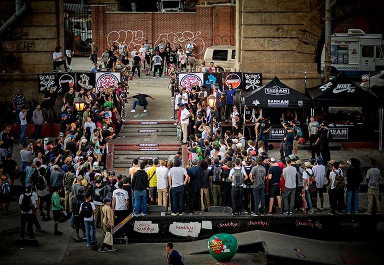 <!--danyc16finals-->

Like a cannonball shot into the crowd, Zion closes out his NY weekend with this mega blast of a Back Heel.
