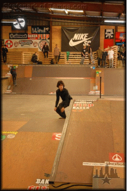 Filipe Ortiz - kickflip crook
