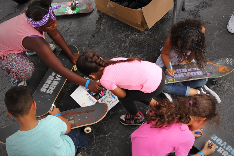 <!--vansgirlsclinic-->

They also brought out the art supplies so the kids could decorate their boards.

