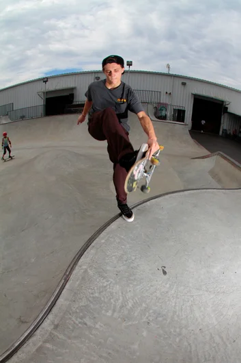 <!--eotmaug-->
Every month we pick one of our staff members that we think has been killing it and give him/her an award, plus a bunch of other rad stuff. In addition, we get everyone together to help celebrate with an after sesh here at the park. Josh Eckert starts things off by warming up the concrete with a Fast Plant.