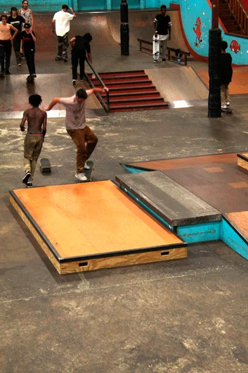 <!--andalewheelie-->

Eric was murdering it. Nollie half-cab flip switch manual revert. This is a prime example of how he took the win.<!-- Andalé Wheelie Dope Contest Coverage -->