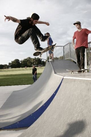 Ian Gow killed it with this kickflip to fakie