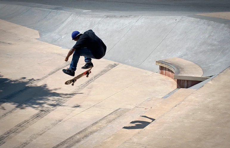 <!--wpa-sat-->

At one point, it was looking like Chris Pierre Jaques could take this thing. In the end he slipped up a bit, but probably cause he was trying really gnarly stuff like this master blaster Frontside Flip down the big four, among other Double Black Diamond moves.