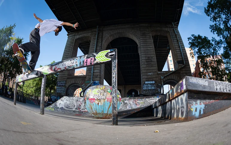FYI Daiki Cabbed into this B/S Noseblunt Slide.

<!--damnamnyc2022day2-->