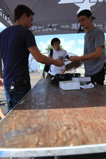 <!--gsd14-->
Denis Frain held down the SPoT tent & mic, hooking up kids & parents alike with products all day long. Who doesn't dig free stuff?