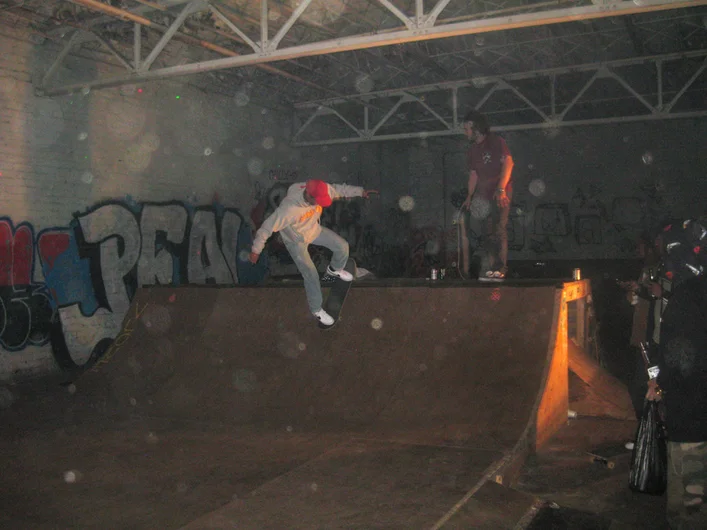 <!--da-atl-marino-->

YoYo getting things warmed up. It was dark in there and the cold ones started flowing so I had to put the cam down and get on that ramp.