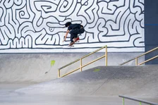 Lot of dudes out her