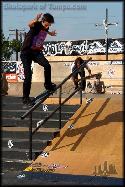 Damn Am at Volcom 2006 Skate Photos