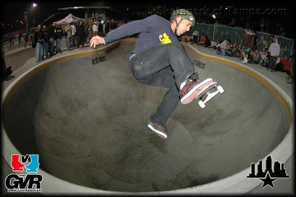 etnies Goofy vs Regular Bowl Jams