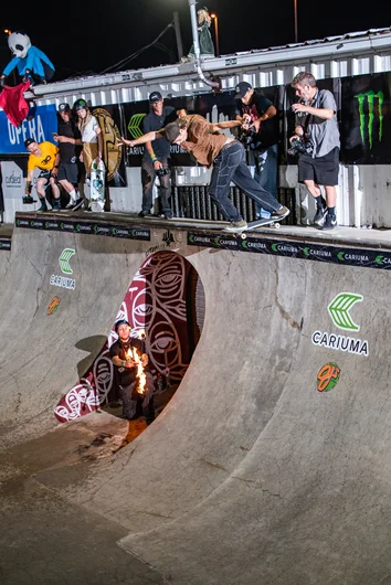 15 foot long back lip slide from Jake yanko. This dude should be pro by now!

<!--prolegendsvertjam2023-->