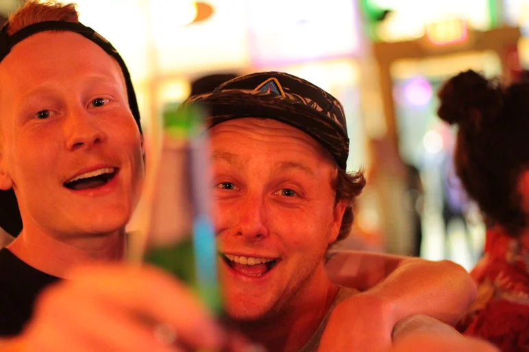 <!--thurspro15-->

After a long day of skating and working, everyone headed out to The Bricks for the 